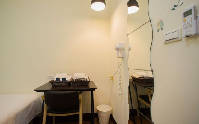 Douzi Home Hotel Hostel