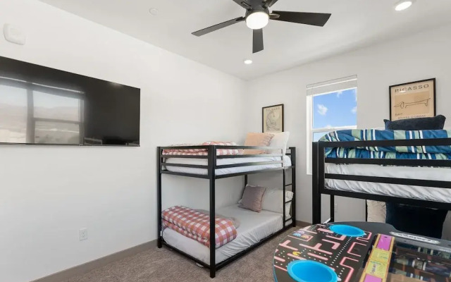 Sweet Retreat 3 Bedroom Condo