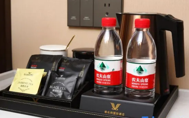 Zhuhai Vienna International Hotel （ Gongbei Border Inspection Station Branch）
