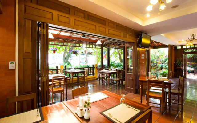 Lamphu Tree House Boutique Hotel