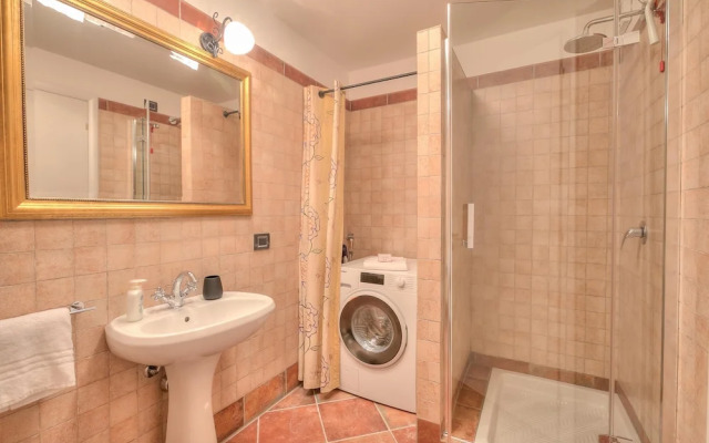 Borgo Belvedere Apartment With Lake View