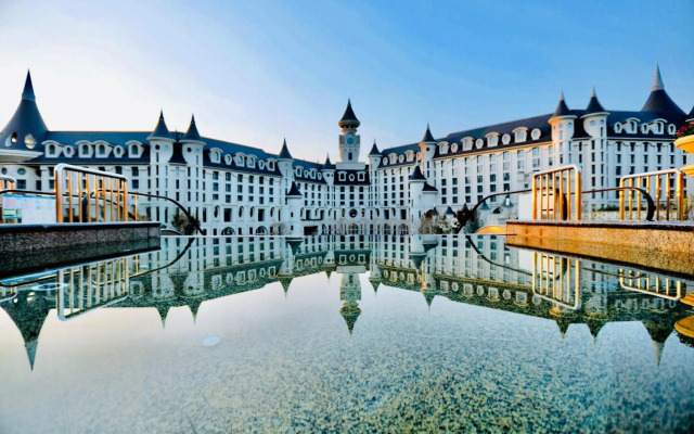 Yin Run Jin Jiang Castle Hotel