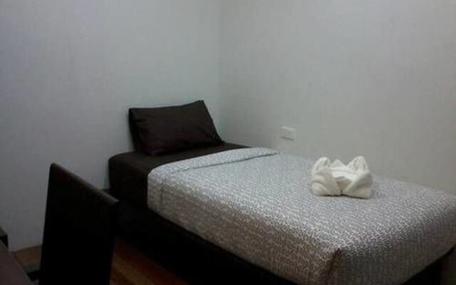 Sunny Hostel Phuket