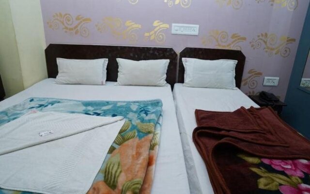 Hotel Gokul Palace