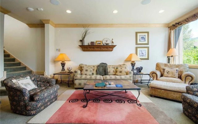 West Condominiums - W3506