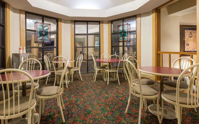 Days Inn Birmingham Summit Mall