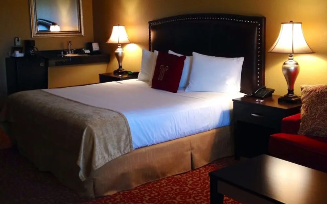 Woodlake Lodge Golf and Country Club