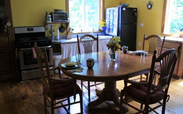 Humble Hill Farm and Lodge