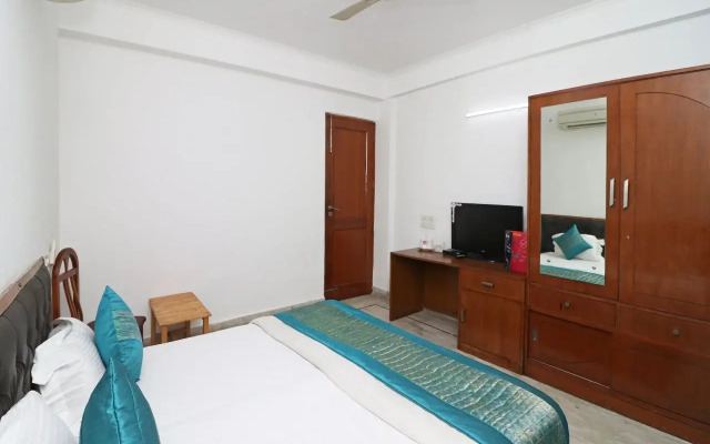 A2k Residency by OYO Rooms