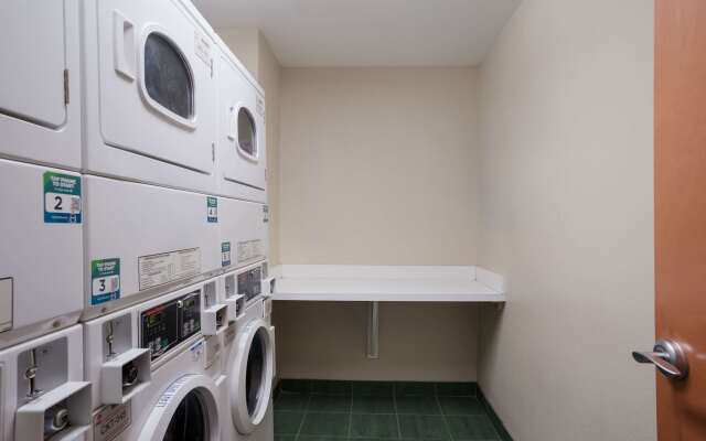 Comfort Suites Suffolk - Chesapeake