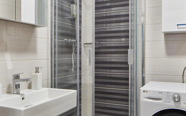 Modern Studio in New Town by Prague Days