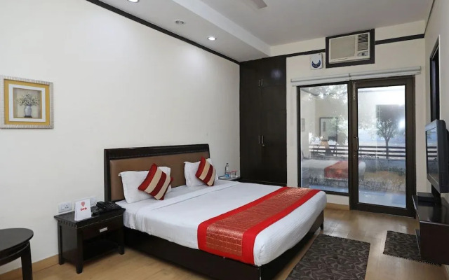 OYO 6558 SD Royal Inn