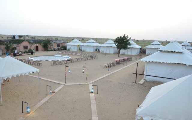 Funkyard Desert Camp