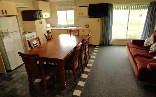 High View Family Cottages