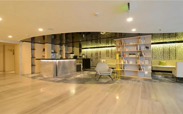Sanjiang Business Hotel