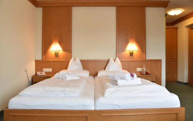 Classic Rooms by Crystal