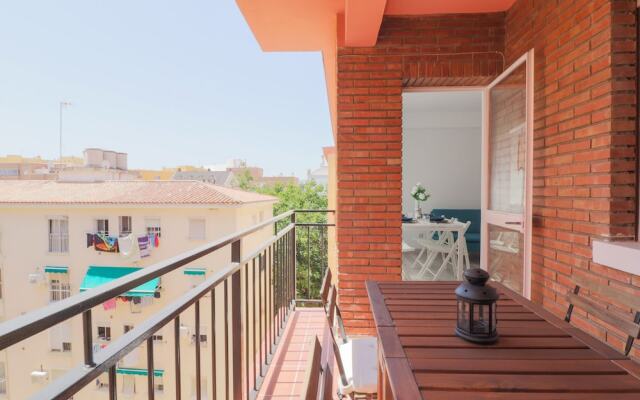 Brrand New 3 Bedroom Apartment By The Center