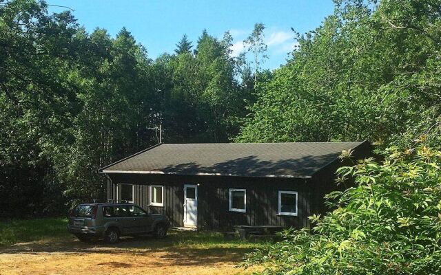 16 Person Holiday Home in Færvik