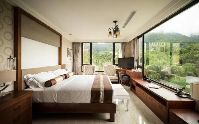 Lucent Resort