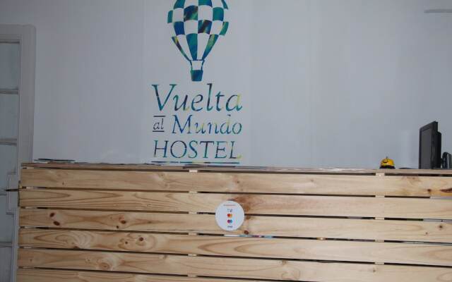 Vuelta Al Mundo Hostel