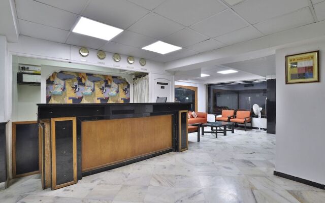 OYO 2308 Hotel Crown