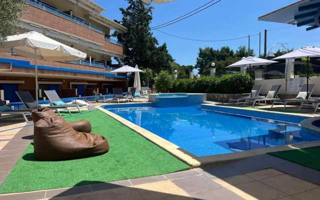 Philoxenia Hotel-Villas