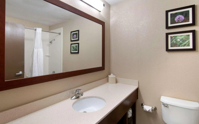 Comfort Inn & Suites Junction City - near Fort Riley