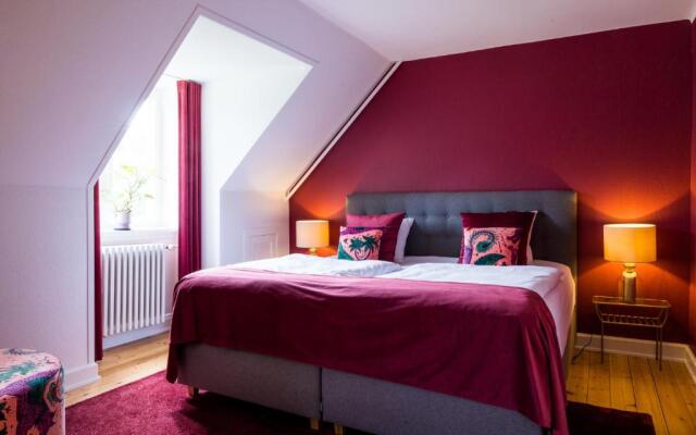 'Gem Suites Hotel Apartments
