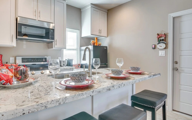 Pet-friendly Brownsville Apartment w/ Yard!