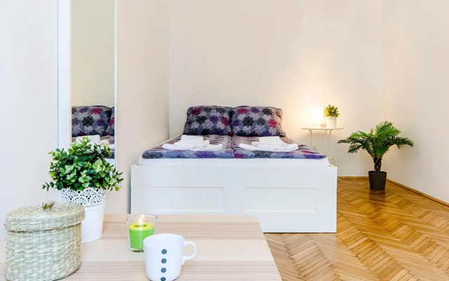 Cozy 2 Bedroom Apartment In Terez Boulevard.