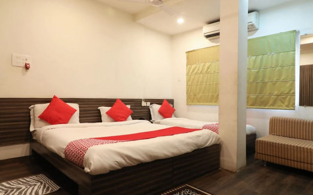 Oyo 22903 Sukoon Service Apartments