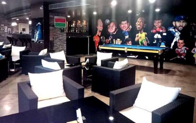 MWC Club by Downtown