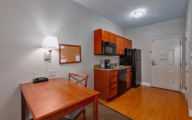 Candlewood Suites Decatur Medical Center by IHG