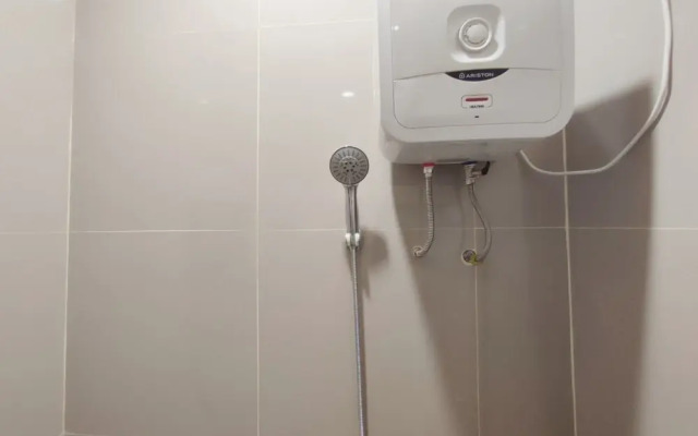 RedDoorz near Graha Saba Buana 2