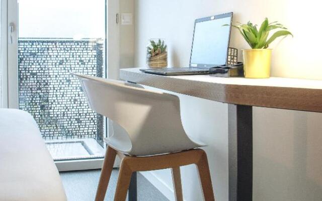 Twenty's Business Flats Croizat