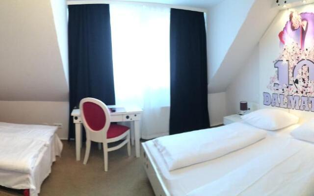Cinehotel Maroni