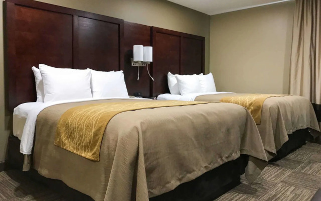 Giles Hotel Inn & Suites