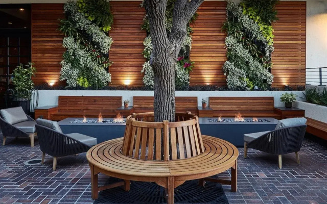 Portola Hotel & Spa at Monterey Bay