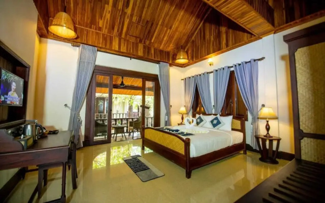Treasure Hotel Laos