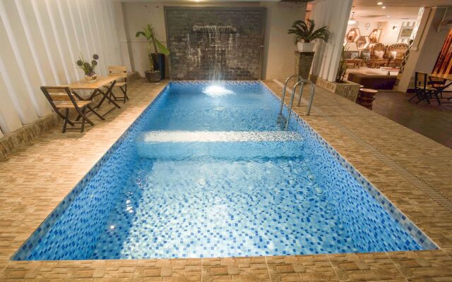 Leaph Sokhak Hotel