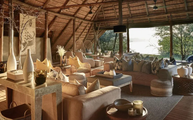 Victoria Falls River Lodge