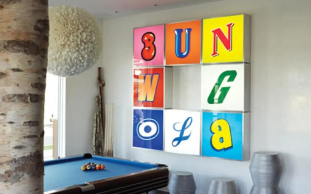 Bungalow Hotel