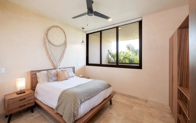 Two Bedroom Luxury Apartment by TuLuna