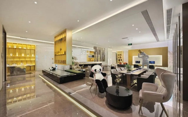 Hazens Hotel (Chengdu Chunxi Road, Tianfu Square)
