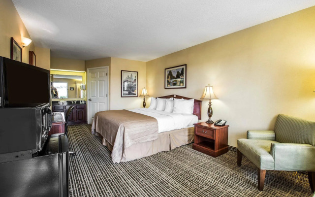 Quality Inn Bessemer I-20 exit 108