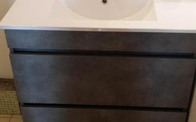 Chambre n°1 dans la maison du bonheur
