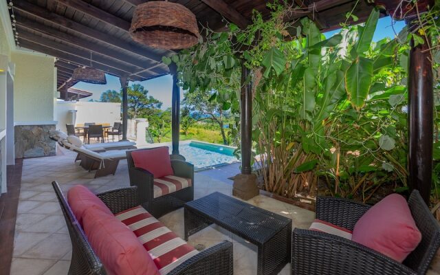 Pristine Bay 1003 3 Bedroom Home by RedAwning