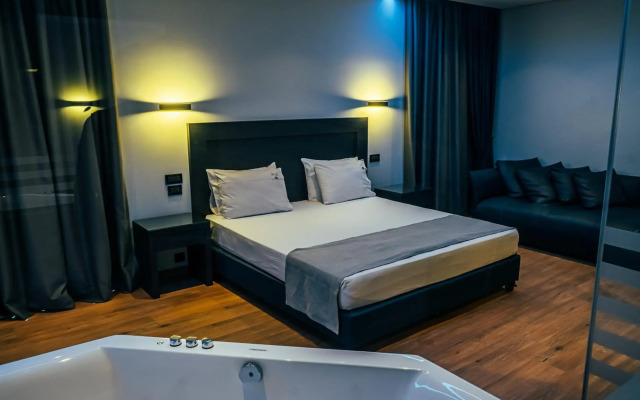 Pines Hotel