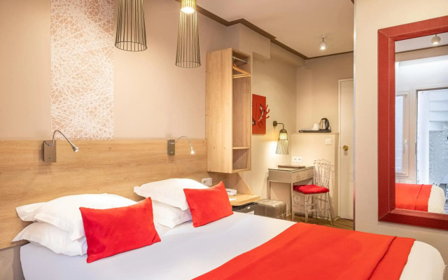 Hotel Eiffel Segur