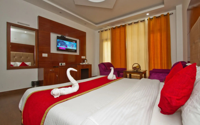 Apple Crescent Resorts